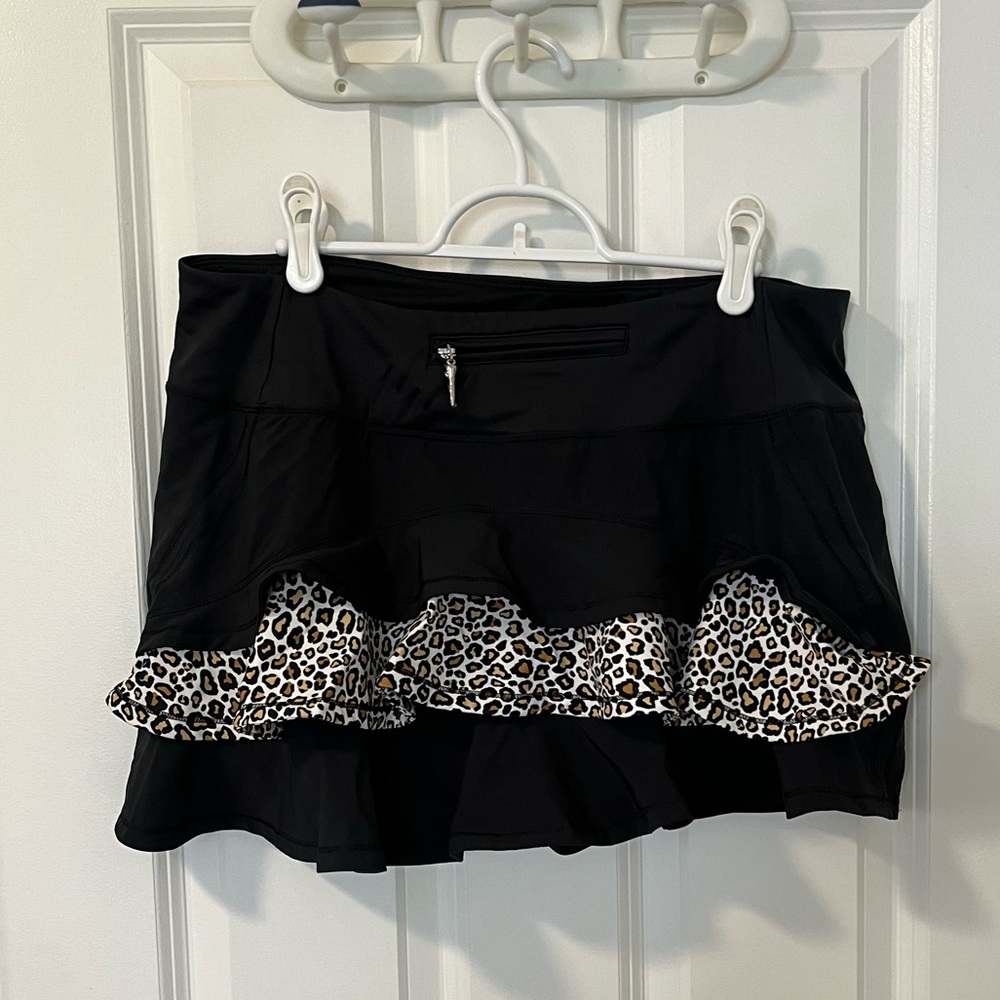 Flir-Tee Golf L Leopard Print Ruffle Skirt